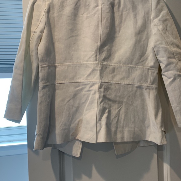 Tory Burch while linen blazer with gold buttons size 4 - Picture 3 of 5